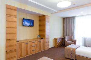 TV a/nebo společenská místnost v ubytování Zagrava Hotel