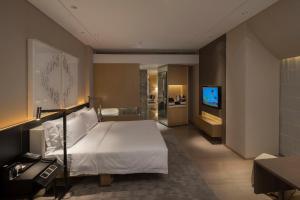 Gallery image of Shenzhen Hui Hotel (Huaqiang NorthBusiness Zone) in Shenzhen +104 photos
