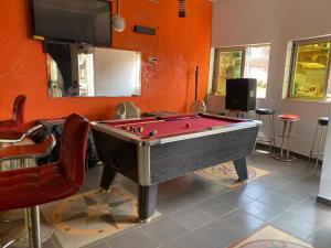 Τραπέζι μπιλιάρδου στο MAISON SOLAIRE GuestHouse