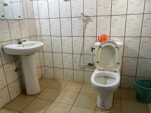 Ένα μπάνιο στο MAISON SOLAIRE GuestHouse