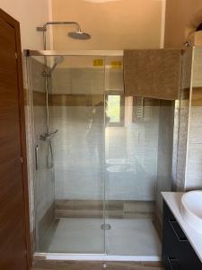 Ένα μπάνιο στο The Nest in Abbateggio among the greens and mountains