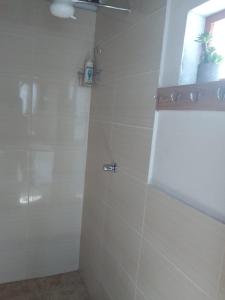 Vannituba majutusasutuses Caraz - Cozy Cottage +32 fotot