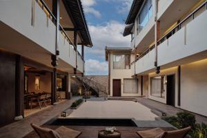 an internal courtyard of a house with a patio at year after year in Lijiang