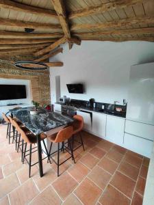 Dapur atau dapur kecil di Magnifique villa tout confort à 20m de Toulouse