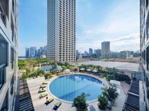 Бассейн в Fairmont Singapore или поблизости