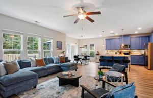 Kuchyň nebo kuchyňský kout v ubytování Beautiful Newly Decorated Home in Savannah/Pooler