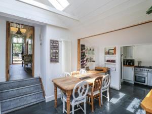 Kuchyň nebo kuchyňský kout v ubytování 14 Marine Terrace