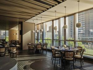Restaurace v ubytování Novotel Shanghai Qingpu Excellence