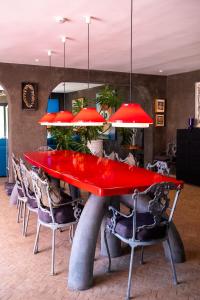 Restaurace v ubytování CASA MISASHA nature, calme, bio et vos repas préparés par notre cuisinière + 122 fotografií