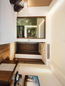 Posezení v ubytování Azure Crown Hotel & Suite