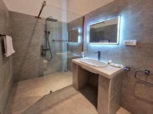 Koupelna v ubytování Odyssey Boutique Hotel