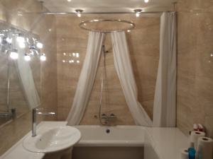 Kúpeľňa v ubytovaní Apartment Nowiniarska near the Old Town + 24 fotografií