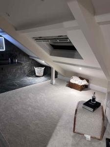 Fotografie z fotogalerie ubytování Modern 2 Bed 2 Bath Apartment in Prime Jesmond Location v destinaci Newcastle upon Tyne