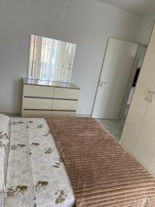 Photo de la galerie de l'établissement Apartment Elis, à Kamëz 12 autres photos