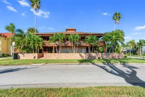 Hoone, kus puhkemaja asub