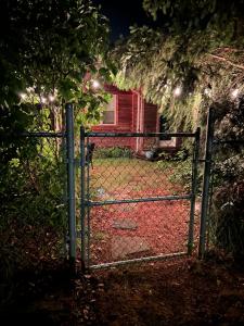 صورة لـ Studio Cedar Guest Cottage في دانكن +23 صورة