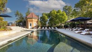 Πισίνα στο ή κοντά στο Wilson Creek Manor By AvantStay Sleeps 10 Amazing Estate w Pool Game Room