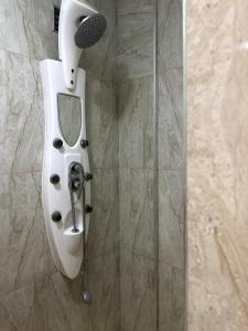 Et badeværelse på Cozy 3Bedroom Apartment in Polana Lar OrAr