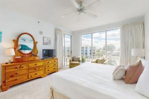 Ένα ή περισσότερα κρεβάτια σε δωμάτιο στο High Pointe 3334 +35 φωτογραφίες