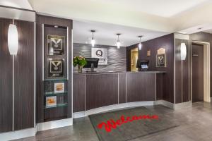 Ο χώρος του λόμπι ή της ρεσεψιόν στο Quality Hotel +41 φωτογραφίες