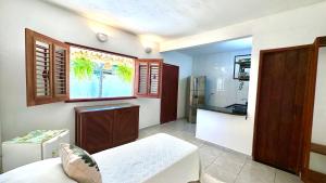 Dapur atau dapur kecil di Apto em Trancoso no Quadrado-5 min da praia