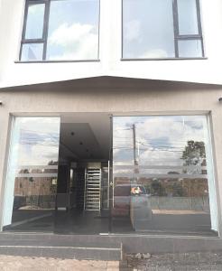 Η πρόσοψη ή η είσοδος του comfystdkiambu