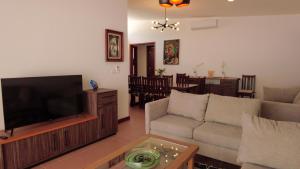 Χώρος καθιστικού στο THE HOUSE VILLA 8pax