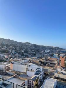 コキンボにあるCoquimbo Vista al Mar 1の建物のある都市の航空写真