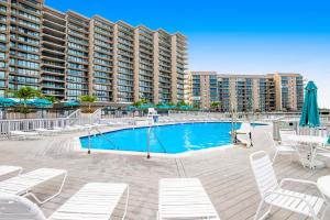 Πισίνα στο ή κοντά στο Sea Colony - 56044 Pinewood Dr