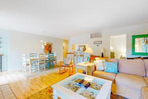 Χώρος καθιστικού στο Sea Colony - 56120 Cypress Lake Cir