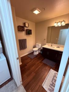 Foto dalla galleria di 2BR With Parking!! a Los Angeles