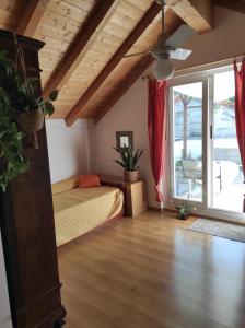 Ruang duduk di La casa di Jeannette