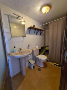 Koupelna v ubytování Finca Relax, Sea View, Oasis Vasiliko, La Asomada + 34 fotografií