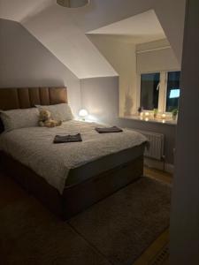 Giường trong phòng chung tại Dublin Comfort Stay