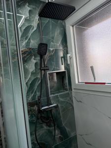 Bilik mandi di Appartement Lumière