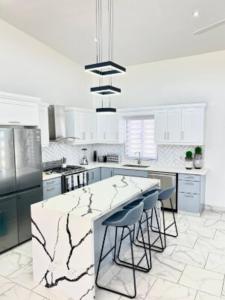 Kuchyň nebo kuchyňský kout v ubytování Villa Orleans - Casa Linda, Sosua