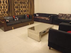 Гостиная зона в Sport City independent Villa In Bahria Town Karachi