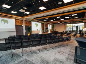 Бизнес-центр и/или конференц-зал в Mercure Paris Orly Rungis Aéroport