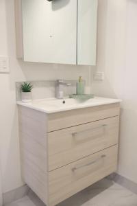 Φωτογραφία από το άλμπουμ του Cosy 2BR House in Carrington Rd. στο Ώκλαντ +13 φωτογραφίες