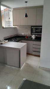 ポンタ・グロッサにあるCasa em Ponta Grossaのギャラリーの写真 +18枚の写真