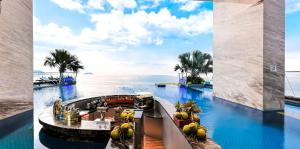 Hồ bơi trong/gần Boton Blue Hotel & Spa