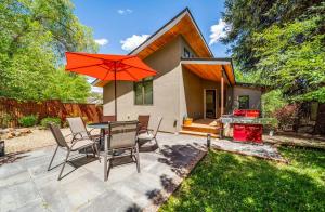 En have udenfor Walk to Animas River and Mountain Trail