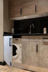 Fotografie z fotogalerie ubytování Luxury home away Studio by Spacey Duqm 81 v destinaci Dakm