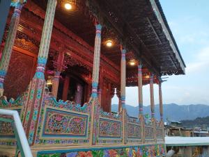 Nespecifikovaný výhled na hory nebo výhled na hory při pohledu z ubytování na lodi + 2 fotografie