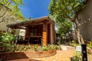 Το κτήριο όπου στεγάζεται  ο ξενώνας