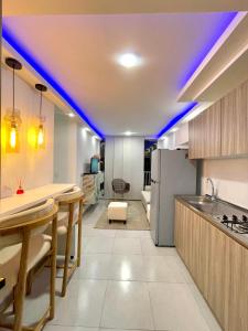 Кухня или мини-кухня в Exclusivo apto con vista al mar a 5 min del centro histórico
