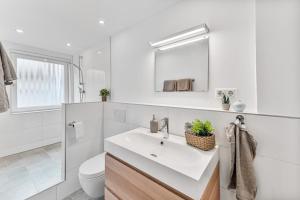 Ένα μπάνιο στο Work & Stay - Apartment mit Office +26 φωτογραφίες