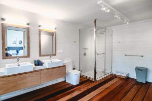 Ένα μπάνιο στο Villa Marina by Sealodge Mauritius