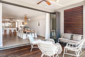 Χώρος καθιστικού στο Villa Marina by Sealodge Mauritius +15 φωτογραφίες