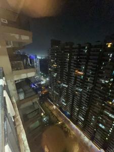 Fotografie z fotogalerie ubytování 2bhk fully furnished guest apartment- ghaziabad v destinaci Ghaziabád